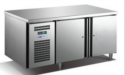 A款工程廚房工作臺(tái)TZ300AU2F-商用冰箱