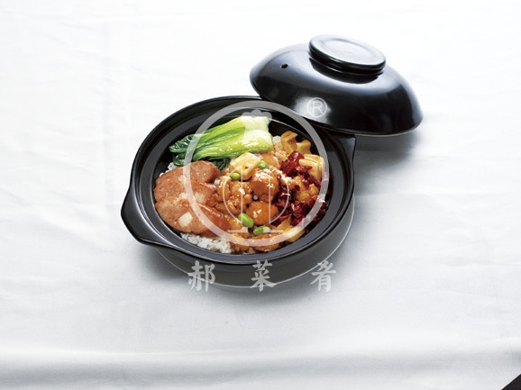 宫保鸡丁煲仔饭
