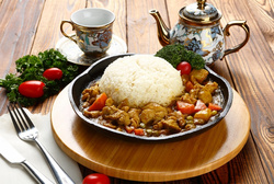 鐵板濃香咖喱雞腿飯Rice with Curry Chicken on Hot Plate