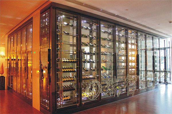 紅酒展示柜