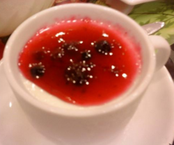 藍(lán)莓雙皮奶