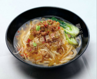 榨菜鸡肉汤面