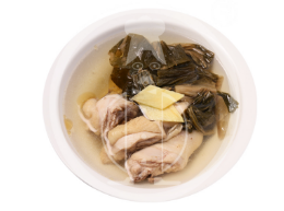 菜干炖鸡汤