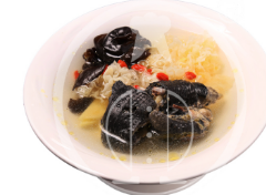 双耳炖乌鸡汤