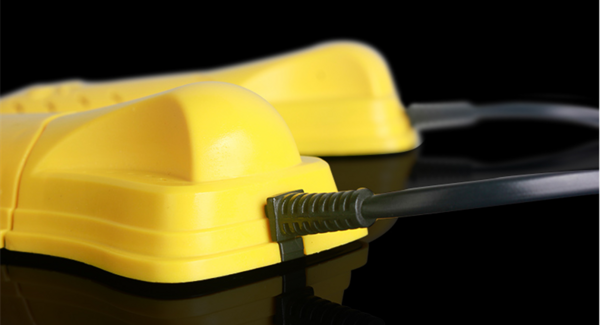 定时调温干鞋器