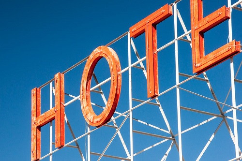 雅高连续推出两大中高端酒店品牌
