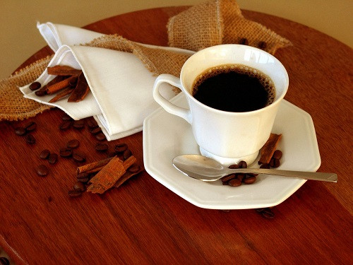 纸咖啡杯怎么样  与瓷咖啡杯有何区别