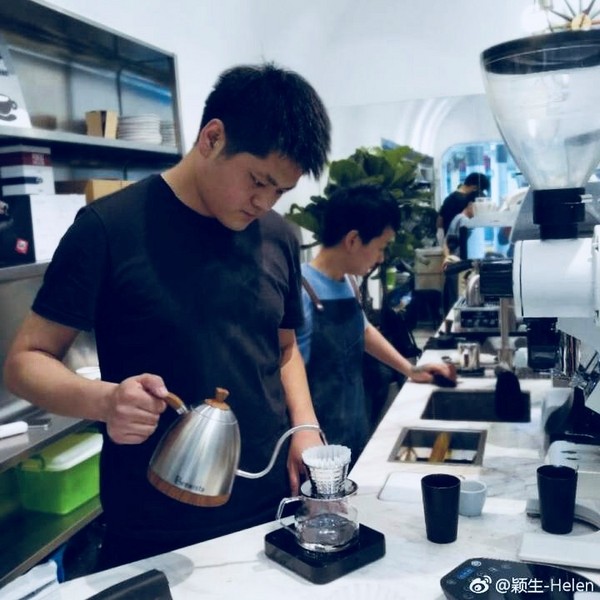 【大米专访】NONAGON COFFEE的“换城”开馆模板