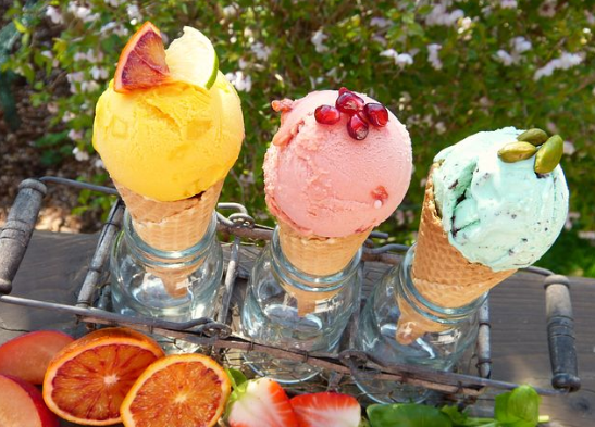 冰淇淋机分为哪几种 硬质冰淇淋机如何
