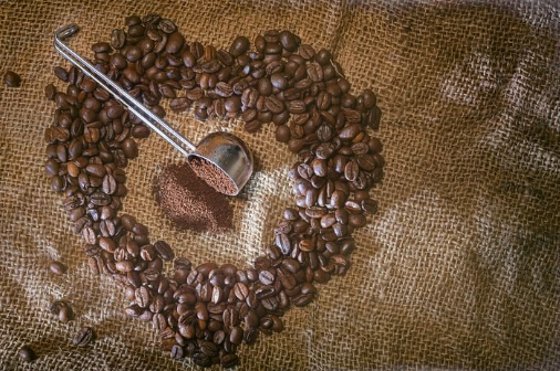 肯尼亚AA咖啡豆的特点怎么样 如何选择