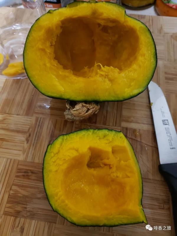 这算是第一款我自认的黑暗料理:南瓜燕麦咖啡