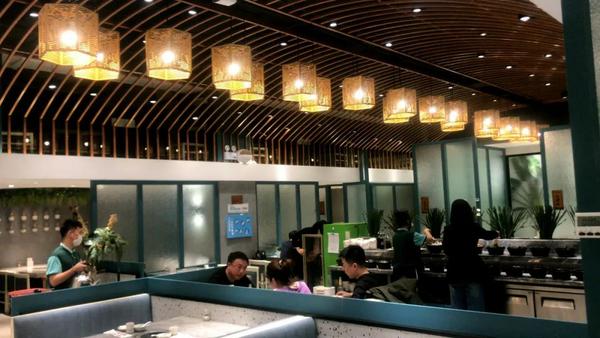 四月，餐饮迎来生死大考
