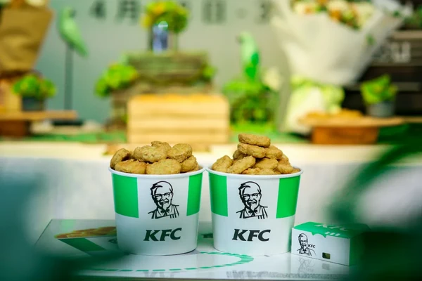 强势入局植物肉，肯德基们如何引领新餐饮时代