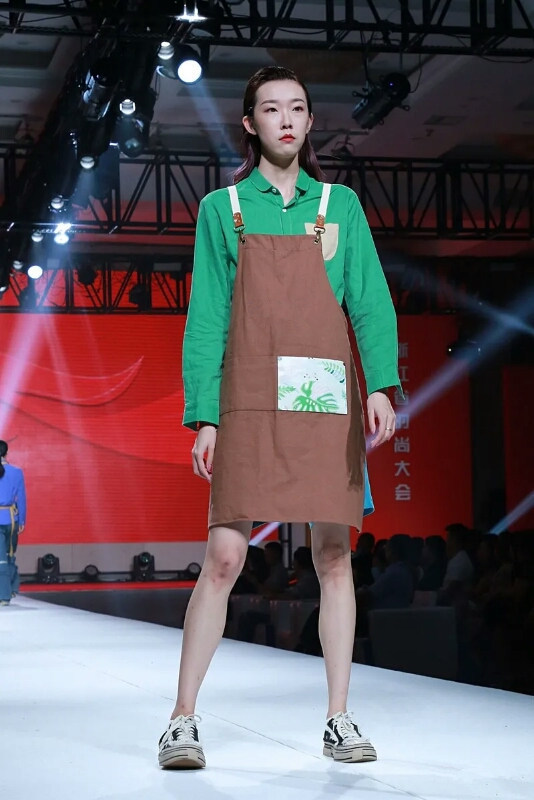 奶茶店衬衫围裙套装