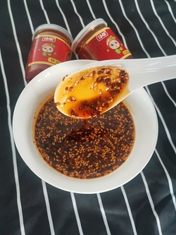 麻辣紅油