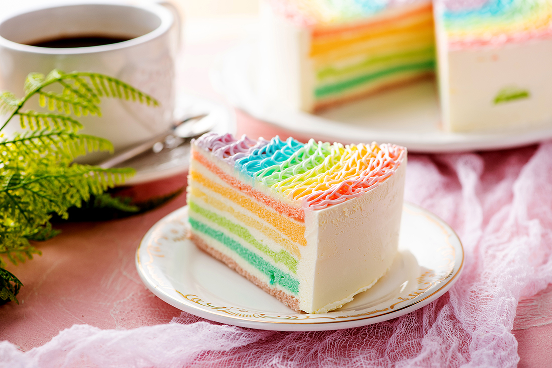彩虹慕斯蛋糕 