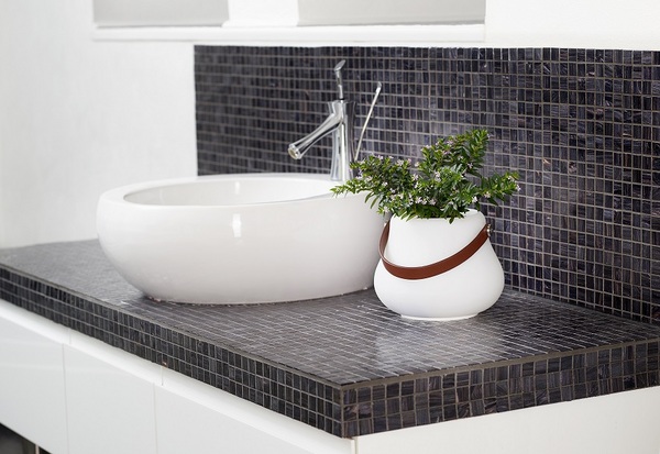 V'LUXX - Cordless Table Lamp