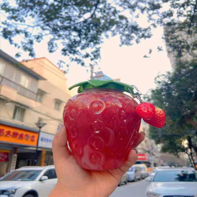 草莓瓶创意果汁饮料瓶一次性PET塑料瓶便携式水果茶瓶草莓杯