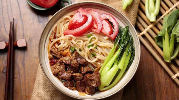 伍氏(中国)有限公司  红烧牛肉面