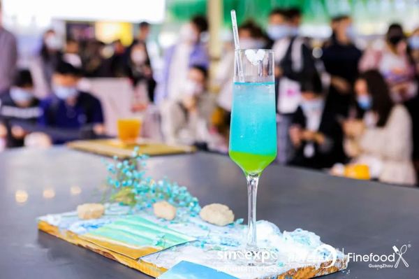 鹽泊精靈
