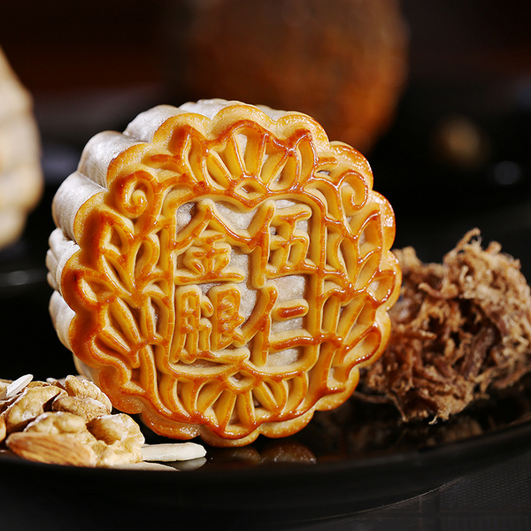 珠江饼业广式金装火腿五仁月饼