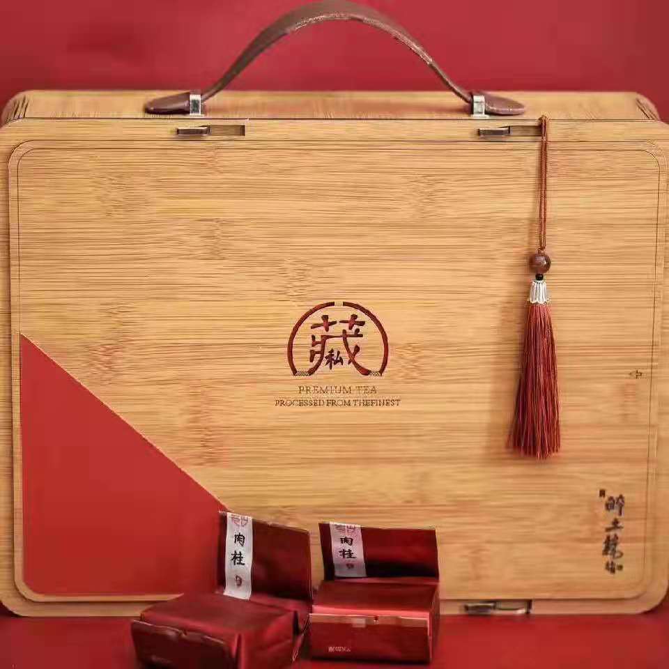 汕头市凤羽包装有限公司