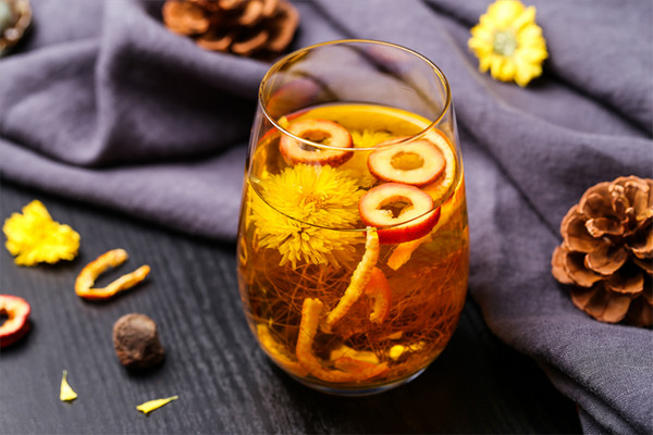 人参,紫苏,荆芥,灵芝,小苍兰……草本茶饮走俏 《本草纲目》快不够用