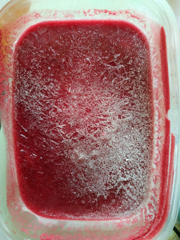 冷冻红树莓粒和树莓汁（冷冻果蔬）