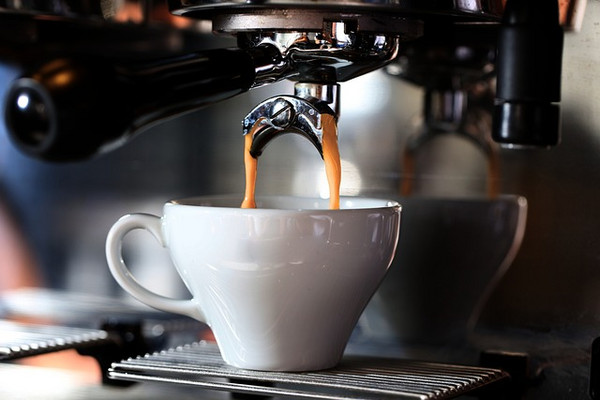 品味拿铁咖啡 享受浓郁的咖啡文化