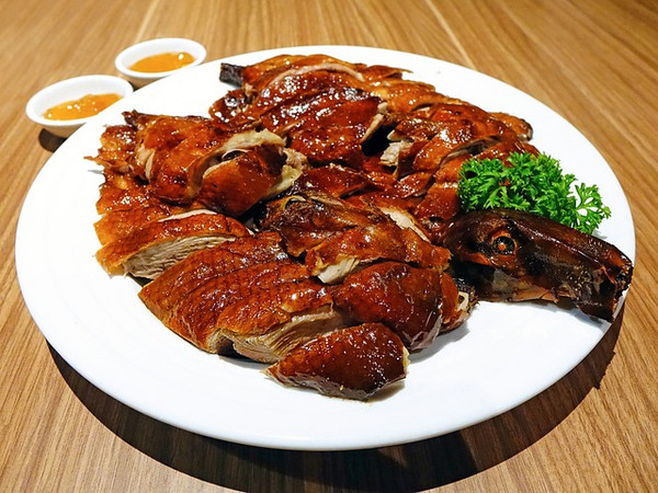 燃气双层烧鸭炉：烤制美味的利器
