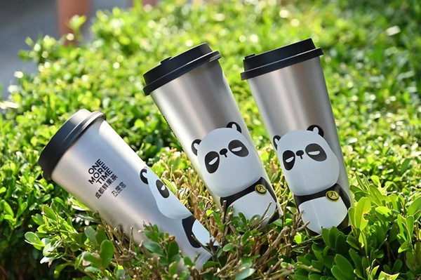 成都新茶饮又多了一只熊猫 重新定位于“成都熊猫鲜果茶”的丸摩堂 正在如何发力？
