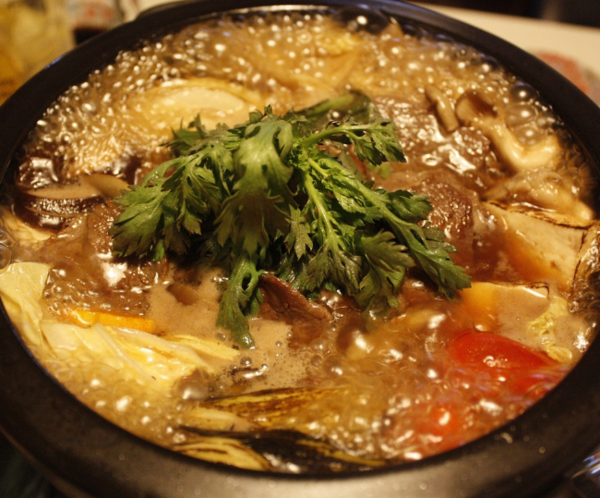 干锅咸肉发笋：传统美味的经典组合