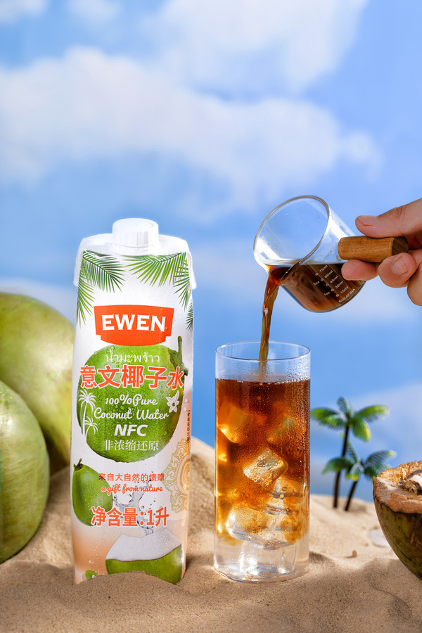 意文椰子水1L