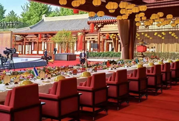 尊上系列 盛世如意 国韵黄 餐具套装