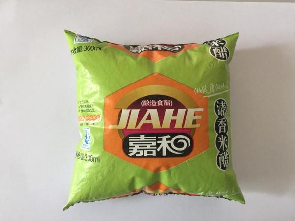 绿豆沙包装机 中封单膜或复合膜液体包装机 