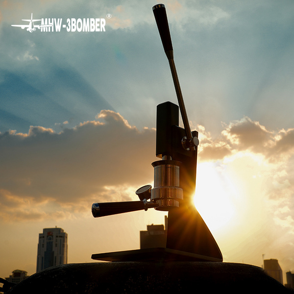 MHW-3BOMBER 轰炸机音速S7意式浓缩手动变压拉杆手压咖啡机58mm