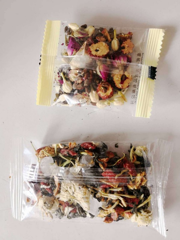 鸡鱼宠物饲料包装机械厂家 全自动5公斤水溶化肥称重定量包装机