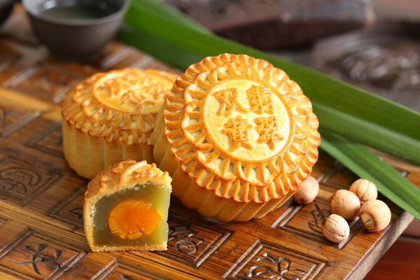 雙黃金翡翠蓮蓉月餅