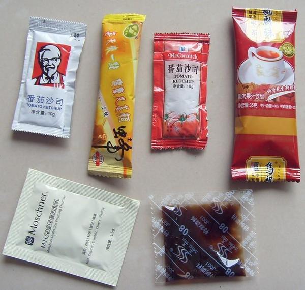 火锅底料袋装包装机  调料酱料分装设备 液体自动计量包装机