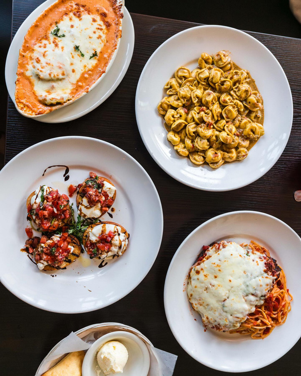 Tuxton德士敦白瓷餐盘系列