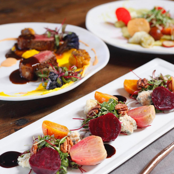 Tuxton德士敦白瓷餐盘系列