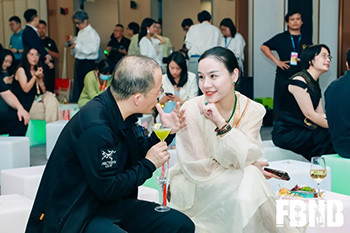 2024FBNB新食饮大会盛大启幕！首日白象 好特卖 陶陶居 五芳斋 杏花楼...大咖空降  共探食饮新纪元