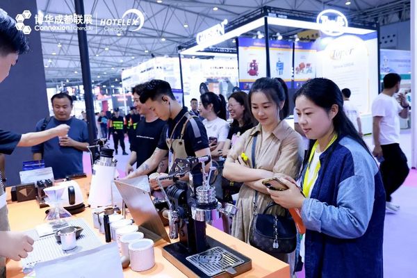 沪上阿姨在港交所上市 奈雪的茶LOGO全面升级 淘宝闪购外卖单日订单量突破1000万