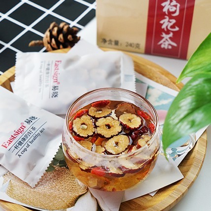 桂圆红枣枸杞茶