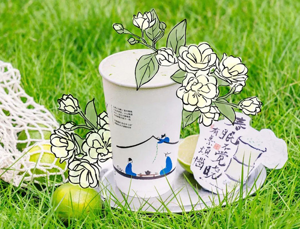 茉莉奶白×上美影联名推出「大胜新茶」；奈雪的茶推出米布布系列新品；古德墨柠青柠乳茶升级为沫泡版