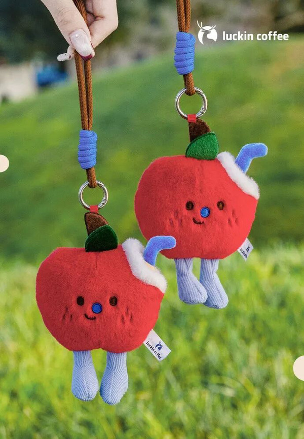 茉莉奶白×上美影联名推出「大胜新茶」；奈雪的茶推出米布布系列新品；古德墨柠青柠乳茶升级为沫泡版