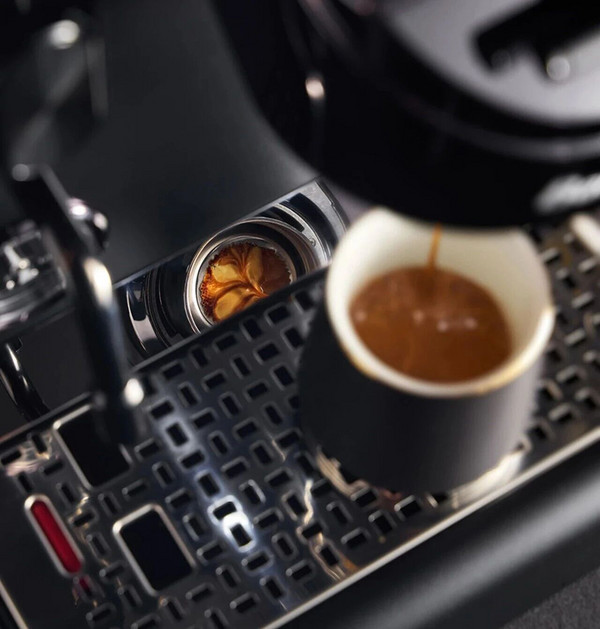 上新 | 百胜图双锅炉变压商用半自动咖啡机