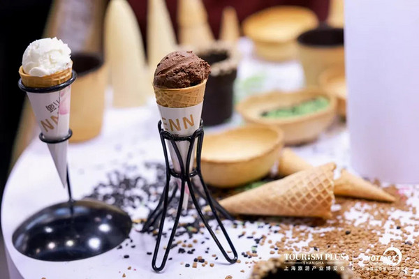 今年的冰淇淋还能怎么玩？健康主义当道，万物皆可跨界，场景体验正当时！