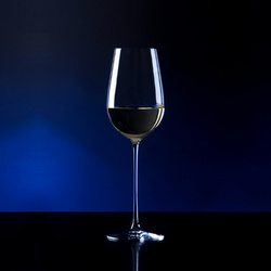 霞多丽白葡萄酒杯