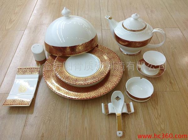 金色华尔兹   浮雕金